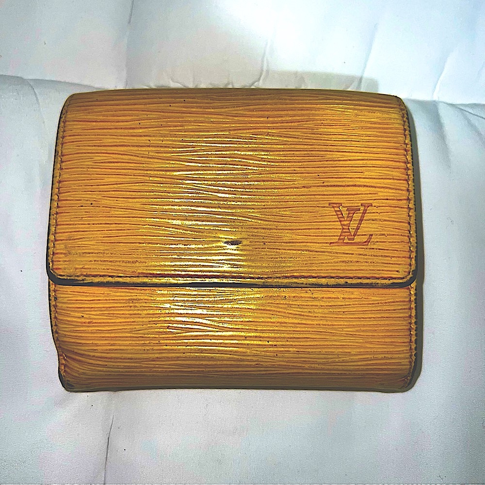 Louis Vuitton | Authentic Vintage Epi Leather Trifold Wallet